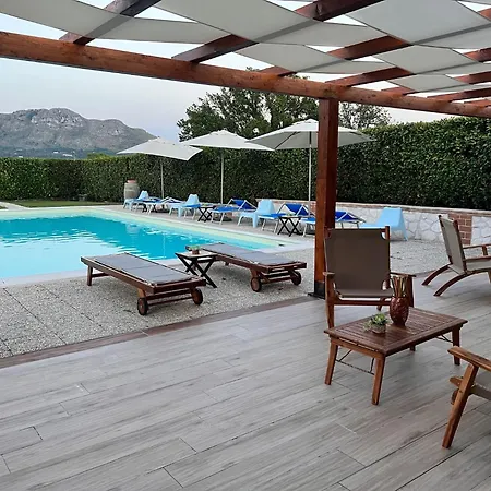 فندق مبيت وإفطار Colle Cucchiara 4*