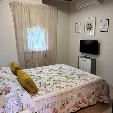Colle Cucchiara Bed & Breakfast 4*